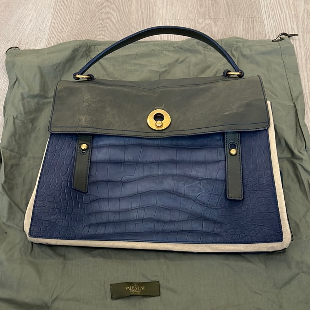 Yves Saint Laurent Large Muse II Bag